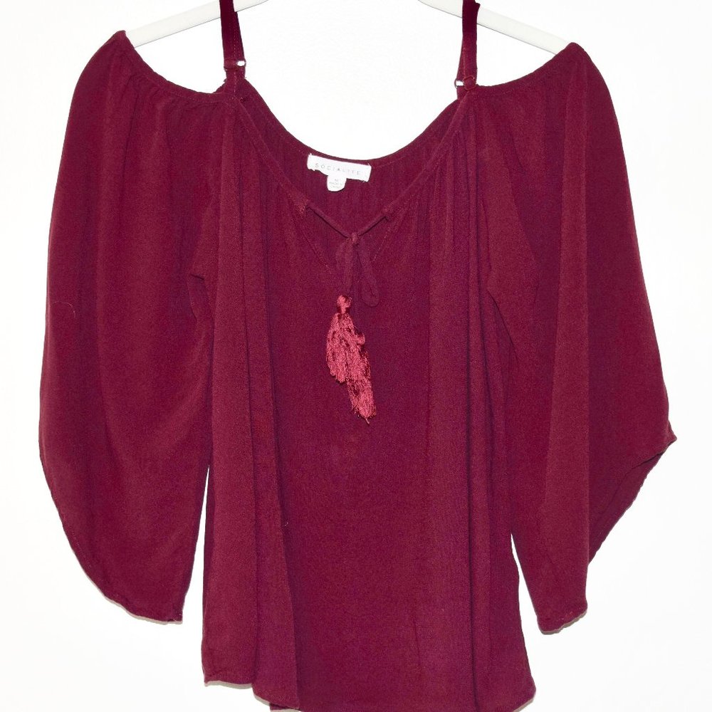 Socialite Cold Shoulder Top - Medium